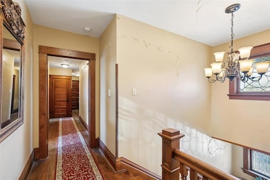 1137 West St, Grinnell, IA 50112 - photo 3