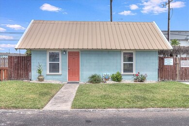 134 N Alister St unit 4, Port Aransas, TX 78373 - photo 3