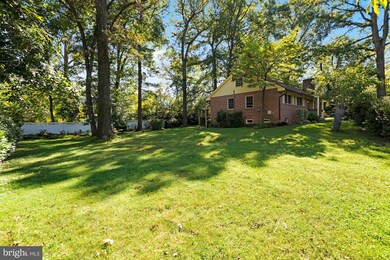 6621 Haycock Rd, Falls Church, VA 22043 - photo 4