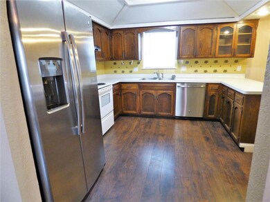 117 Ethel Ln, Lansing, KS 66043 - photo 5