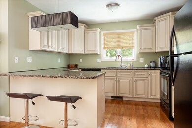 59 Silvercup Cir, West Warwick, RI 02893 - photo 5