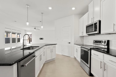 7400 Lowery Crossing, Austin, TX 78744 - photo 6