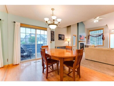 2078-Willow-Cir-Select28-008