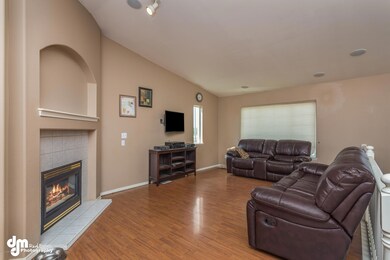 2340 Casey Cusack Loop-print-004-13-Livi