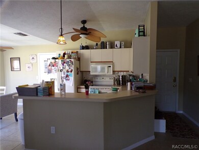 Light bright Kitchen