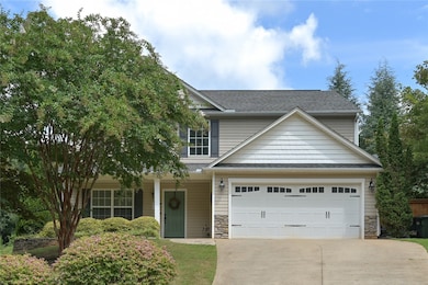 509 Oak Cir, Easley, SC 29640 - photo 2