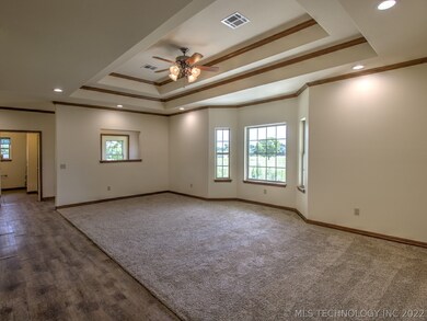 1091 N 4266, Pryor, OK 74361 - photo 5