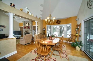 228 N Geneva Ave, Elmhurst, IL 60126 - photo 7