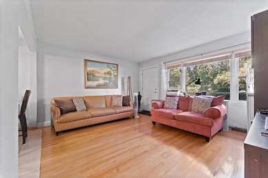 23 King Arthur Ct unit 6, Northlake, IL 60164 - photo 5