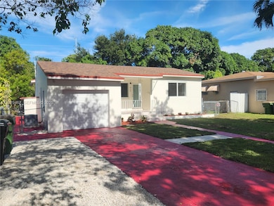 815 NE 134th St, North Miami, FL 33161 - photo 2