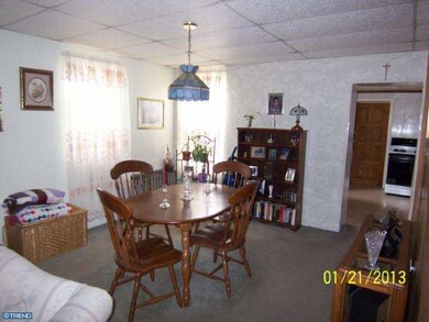 3418 W 3rd St, Marcus Hook, PA 19061 - photo 6