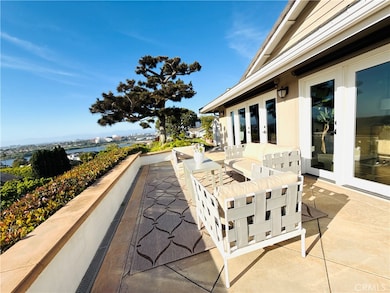 2839 Carob St, Newport Beach, CA 92660 - photo 2