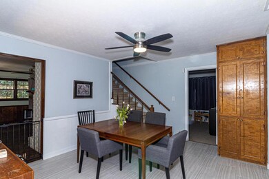 Dining area off kitchen