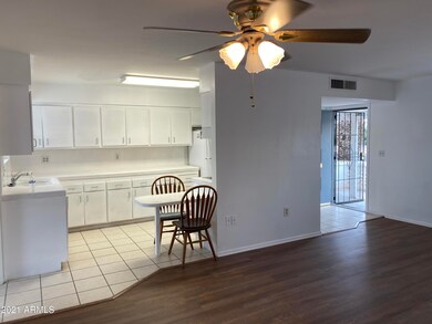 9932 W La Jolla Cir S, Sun City, AZ 85351 - photo 7