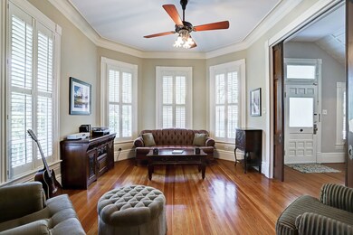 121 E 10th St, Houston, TX 77008 - photo 6