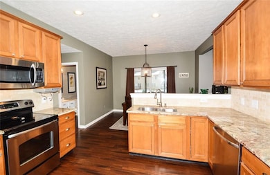 12133 Biddle Dr, Fishers, IN 46037 - photo 5