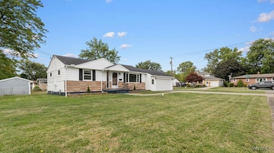 883 Sherwood Ct, Depew, NY 14043 - photo 3