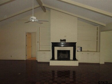 315 315 Amberwood, Tyler, TX 75701 - photo 6