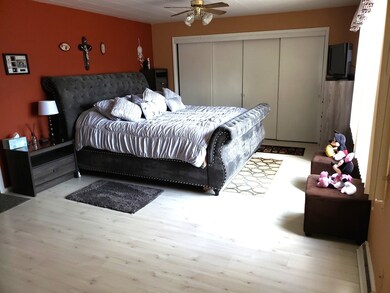 2211 Linden Ave, Waukegan, IL 60087 - photo 6