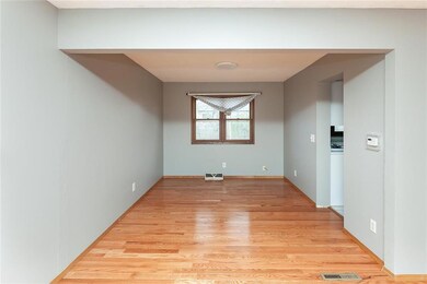 3317 Valdez Dr, Des Moines, IA 50310 - photo 7