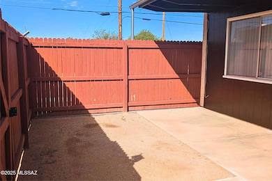 2625 N Alvernon Way unit F4, Tucson, AZ 85712 - photo 5