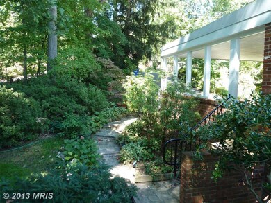 3535 Half Moon Cir, Falls Church, VA 22044 - photo 6