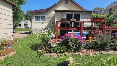 407 Rockport Rd, Janesville, WI 53548 - photo 2