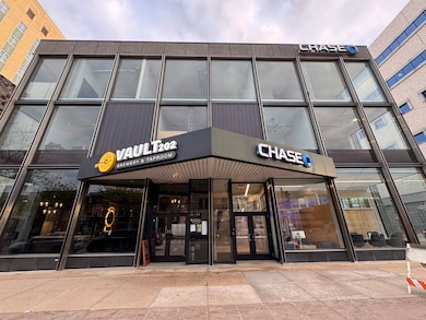 200 W College Ave, Appleton, WI 54911 - photo 3