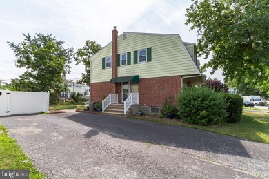 1423 Grace Rd, Swarthmore, PA 19081 - photo 2