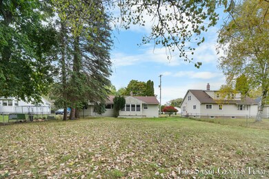 543 8th St, Manistee, MI 49660 - photo 4