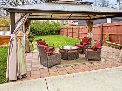 506 Oneida St, Joliet, IL 60435 - photo 4