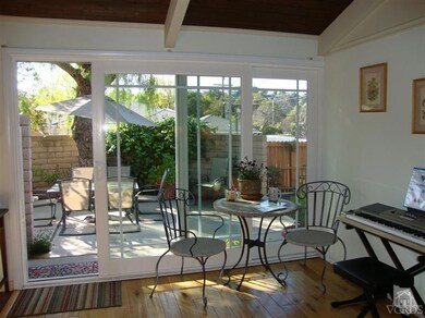 4908 Don Pio Dr, Woodland Hills, CA 91364 - photo 4