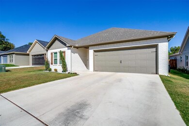 1410 Lexington St, Weatherford, TX 76086 - photo 3