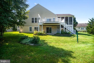 6827 Averbach Ct, Warrenton, VA 20187 - photo 3