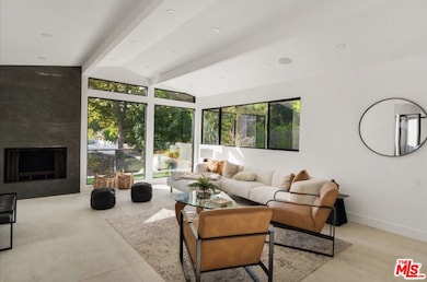 3873 Royal Woods Dr, Sherman Oaks, CA 91403 - photo 3