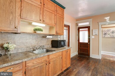 106 W Main St, Leola, PA 17540 - photo 7