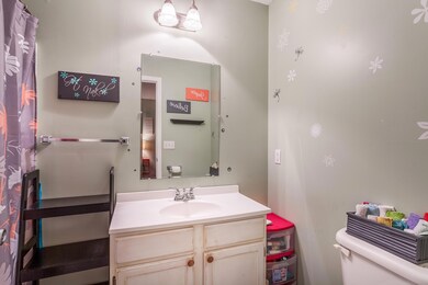 Duplex_Master Bathroom