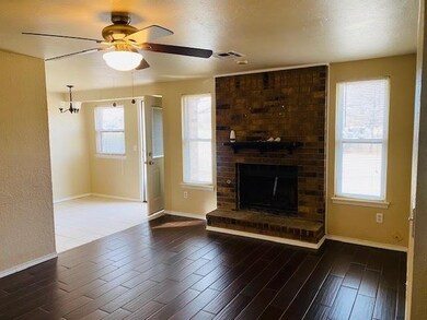 1613 NE 6th St, Moore, OK 73160 - photo 4