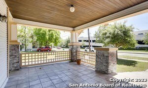 826 E Erie Ave unit B, San Antonio, TX 78212 - photo 2