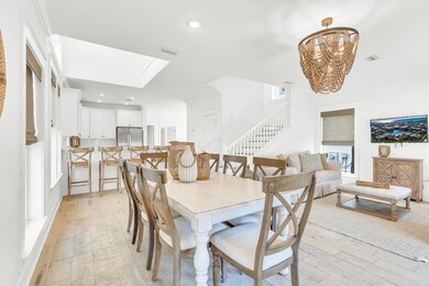 113 E Lifeguard Loop-DINING 1 USE