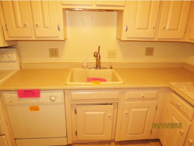 164 Cannongate III unit A-2, Nashua, NH 03063 - photo 3