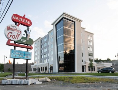 1565 Broadway unit 304, Saugus, MA 01906 - photo 2