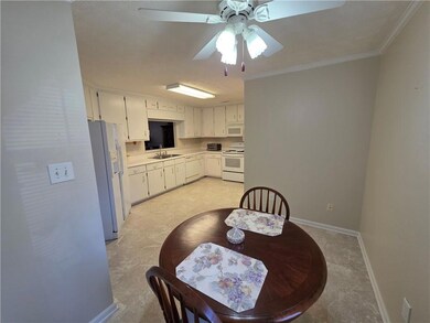 235 Monmouth Dr, Fayetteville, GA 30214 - photo 6