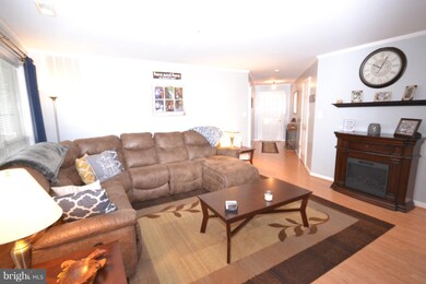 2501 Coach House Way unit 2B, Frederick, MD 21702 - photo 4