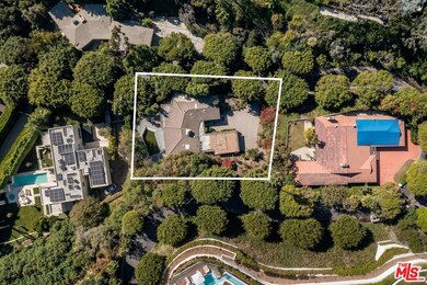 1150 Laurel Way, Beverly Hills, CA 90210 - photo 3