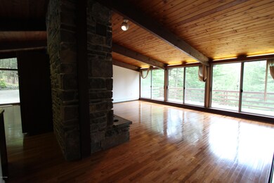 173 Christian Hill Rd, Milford, PA 18337 - photo 6