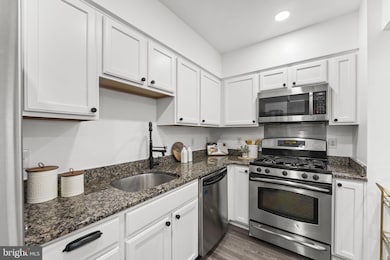 The Aurora Condominiums unit 610, Silver Spring, MD 20910 - photo 3