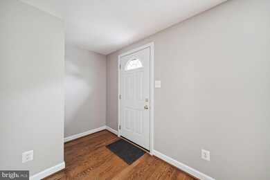 1539 Powells Tavern Place, Herndon, VA 20170 - photo 6