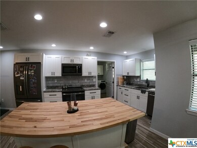 1011 Craig St, Copperas Cove, TX 76522 - photo 4