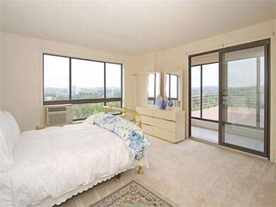 Horizon East unit 809, Watertown, MA 02472 - photo 4